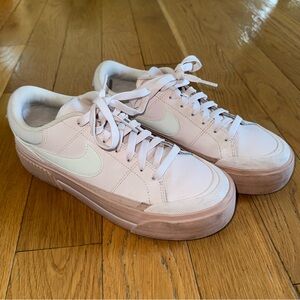 Nike Women’s Court Legacy Lift